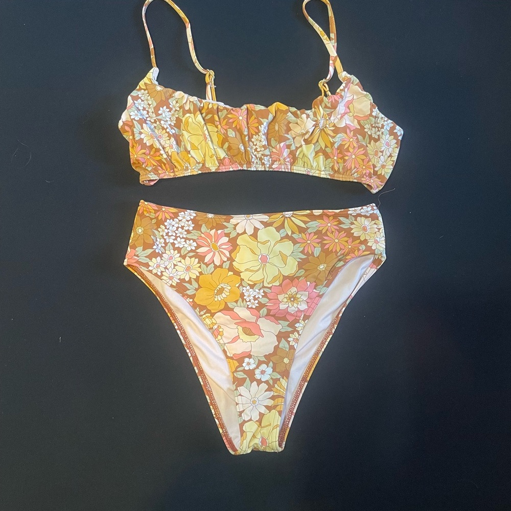 Billabong salty blonde retro floral bikini